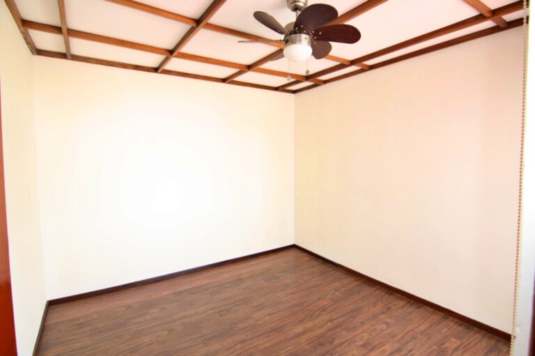 venta-casa-de-2-pisos-con-jardin-y-terraza-moravia.-fe-8-1
