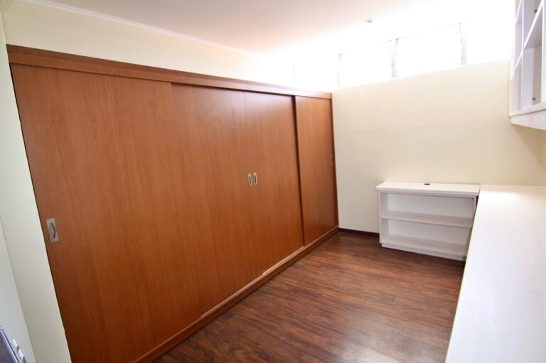 venta-casa-de-2-pisos-con-jardin-y-terraza-moravia.-fe-9-1