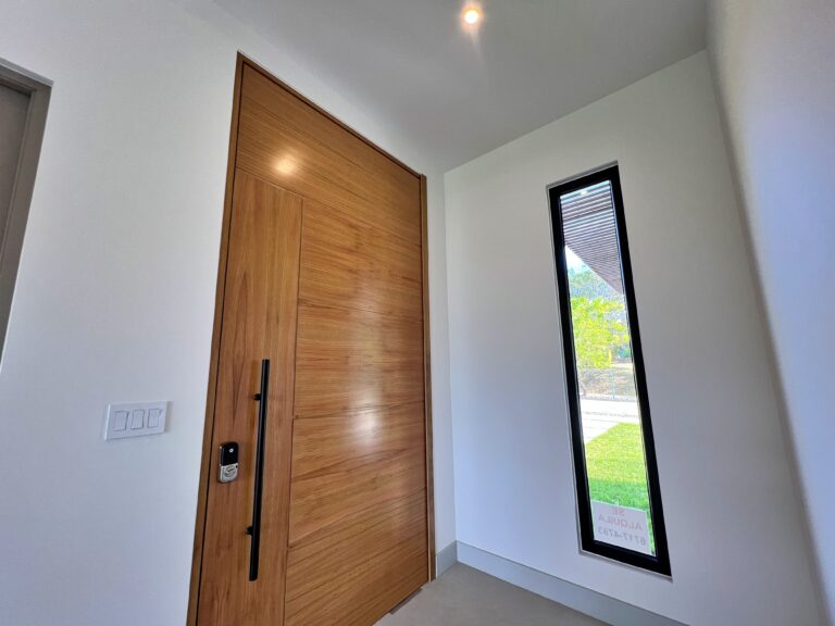 venta-casa-moderna-de-lujo-con-jardin-san-rafael-alajuela.-mn-8