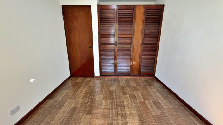 venta-casa-remodelada-de-1-nivel-con-jardin-la-guaria-moravia.-fe-6
