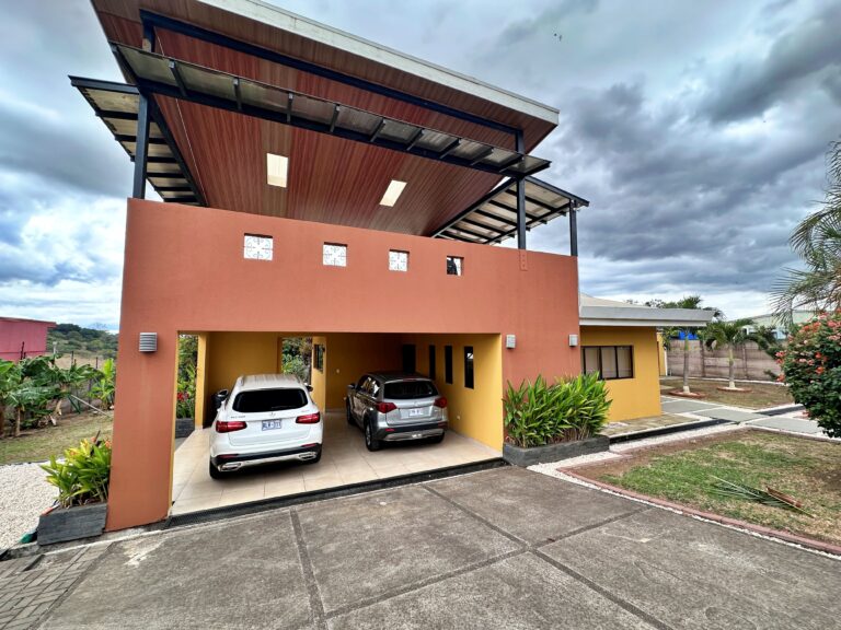 venta-de-casa-amueblada-en-gran-terreno-grecia-alajuela.-fau-3