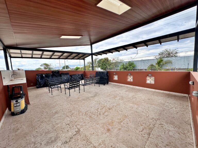 venta-de-casa-amueblada-en-gran-terreno-grecia-alajuela.-fau-5