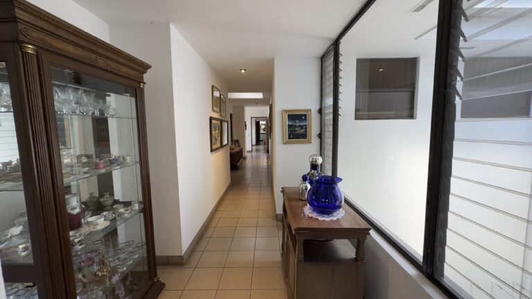 venta-de-elegante-y-espaciosa-casa-curridabat-granadilla-fe-11