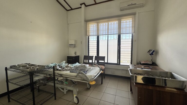 venta-edificio-consultorios-escalante-13