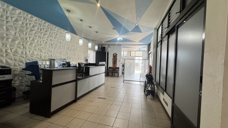 venta-edificio-consultorios-escalante-19