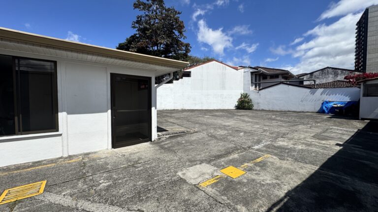 venta-edificio-consultorios-escalante-6