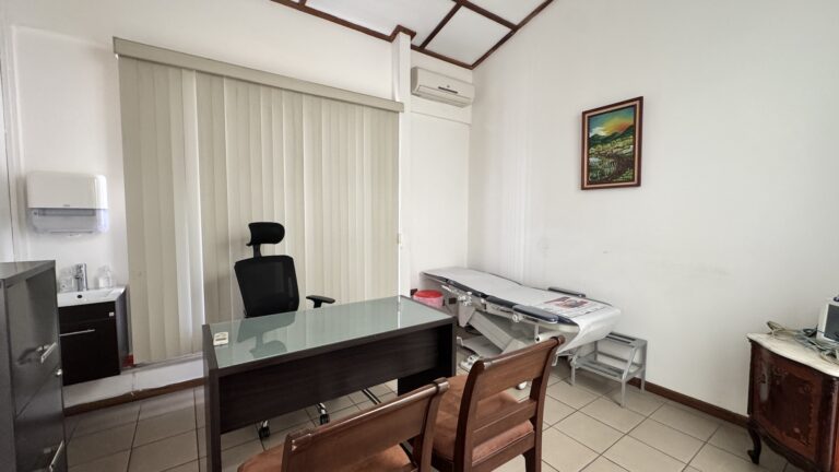 venta-edificio-consultorios-escalante-8