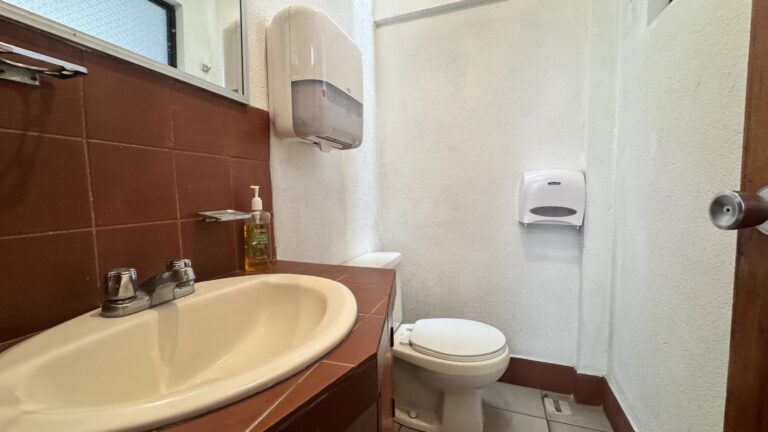 venta-edificio-consultorios-escalante-9