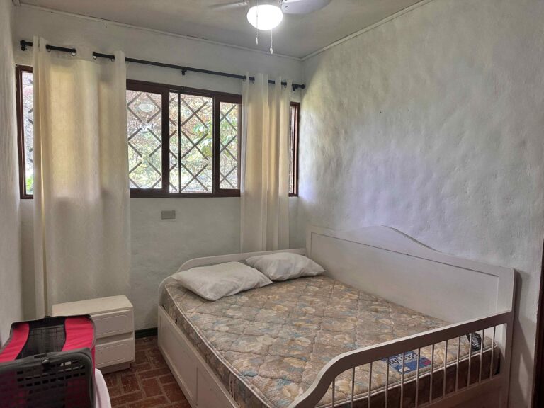 venta-quinta-con-2-casas-y-lago-la-garita-alajuela.-fau-1