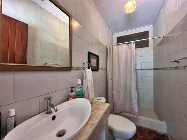 venta-quinta-con-2-casas-y-lago-la-garita-alajuela.-fau-10