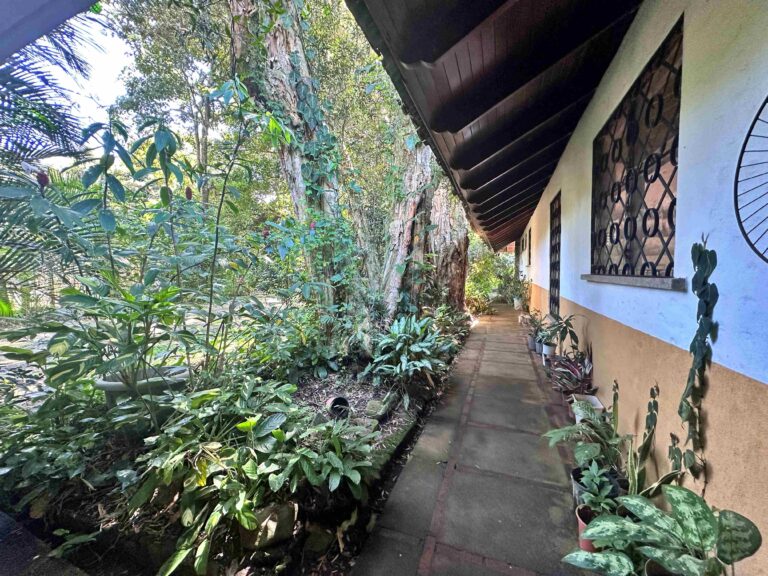 venta-quinta-con-2-casas-y-lago-la-garita-alajuela.-fau-21