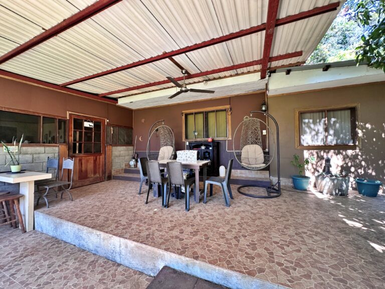venta-quinta-con-5-edificaciones-y-uso-turistico-la-garita.-fau-10