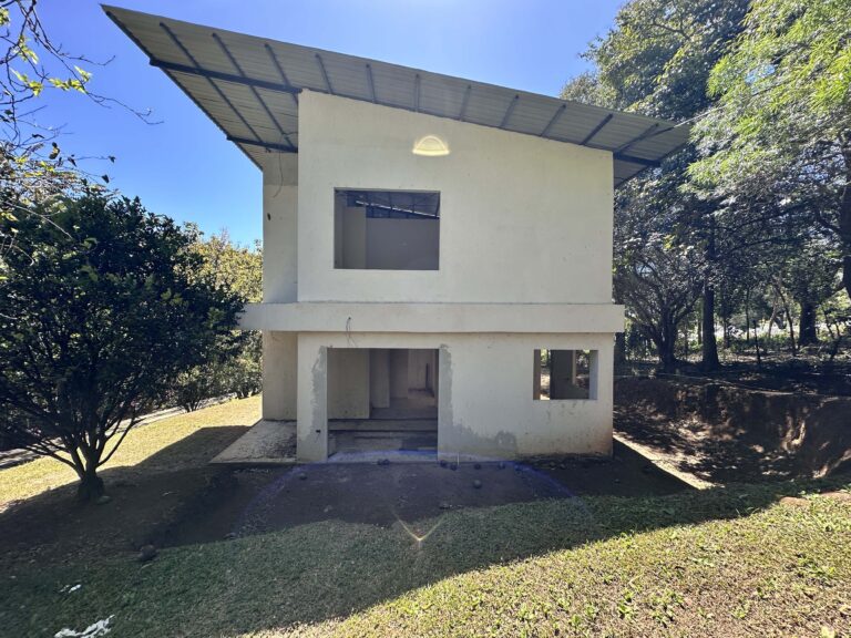 venta-quinta-con-5-edificaciones-y-uso-turistico-la-garita.-fau-13