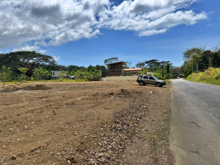 venta-terreno-plano-cerca-de-playa-pueblo-nuevo-garabito.-mv-3-1