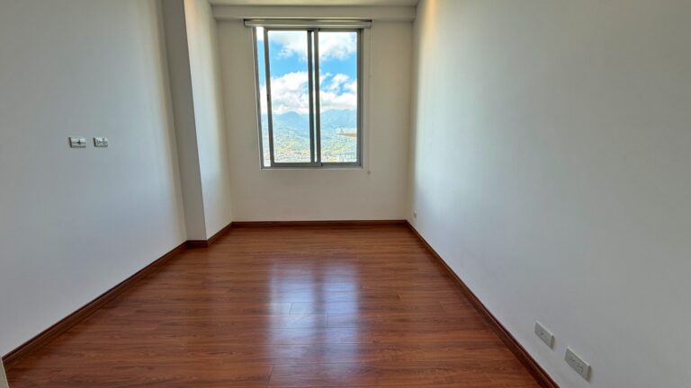 ventaalquiler-apto-con-vista-a-la-montana-y-ciudad-rohrmoser.-fe-7-1