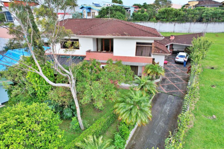 ventaalquiler-de-casa-con-jardin-y-arboles-frutales-san-pablo.-fau-2