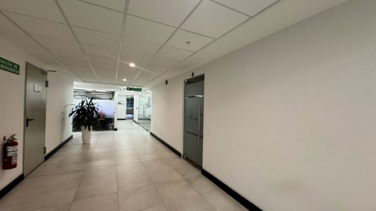 ventaalquiler-de-oficinas-en-momentum-pinares-curridabat-ad-14