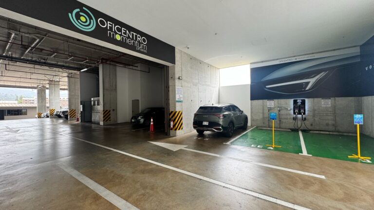 ventaalquiler-de-oficinas-en-momentum-pinares-curridabat-ad-19